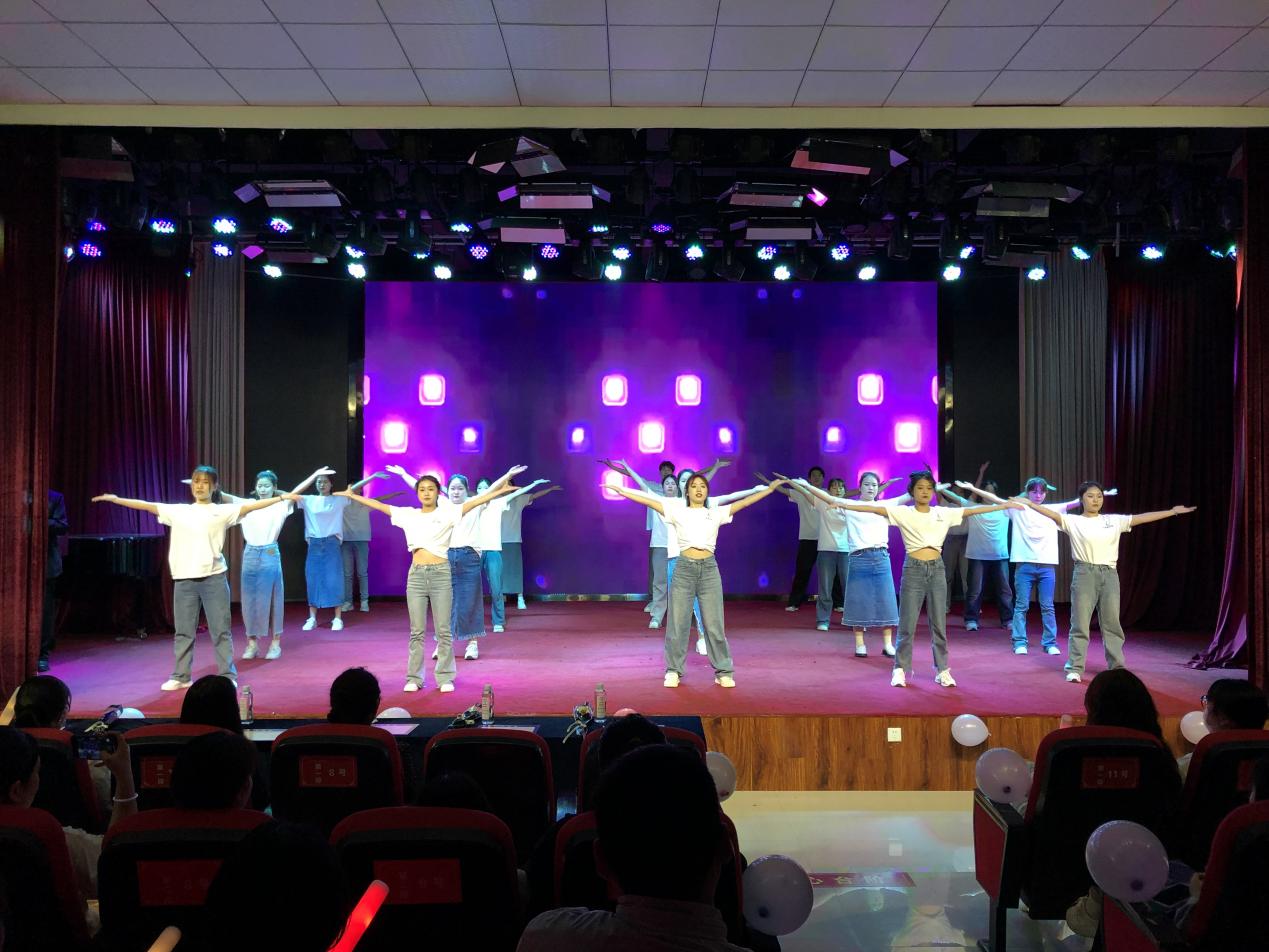 说明: 61a187e1f08473d800c343006c5a11d